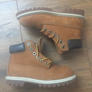 Cinnamon timberland boots